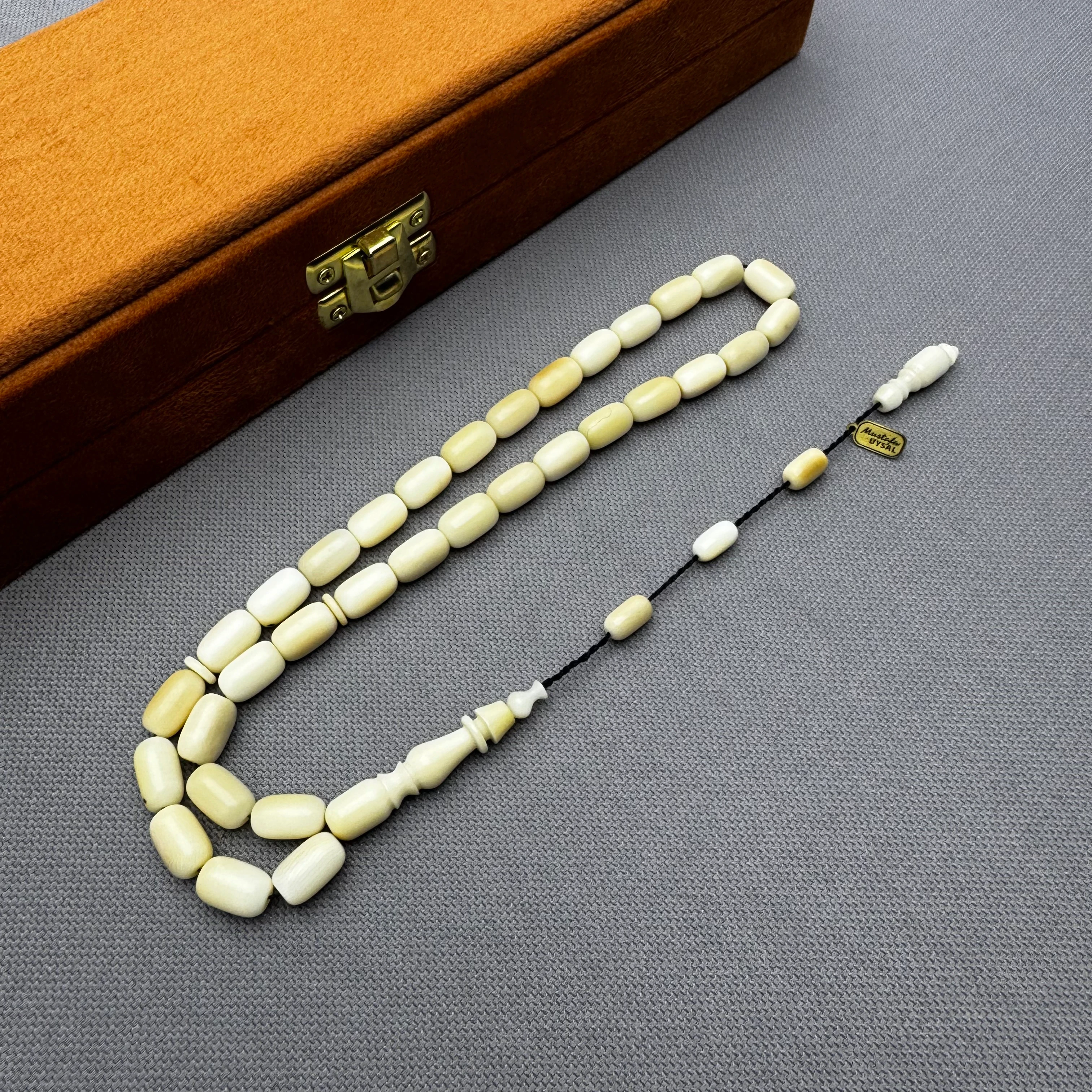 Mustafa Uysal Usta İmzalı Sistemli Kapsül Kesim Narçıl Cevizi Tesbih